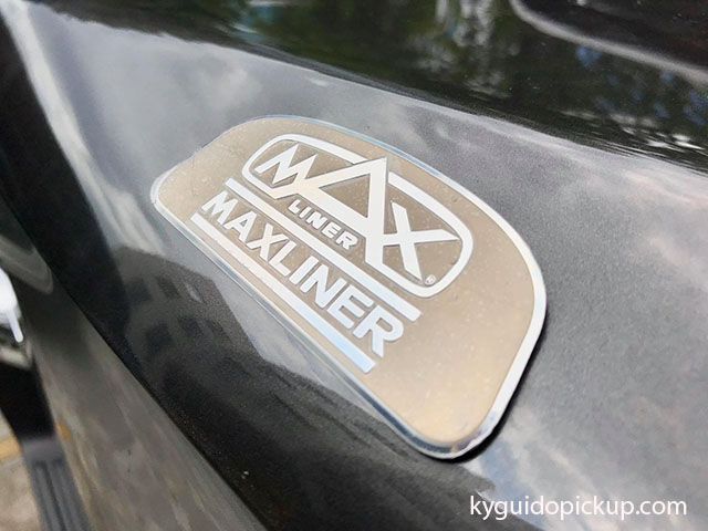 Logo nắp thùng Maxliner Wildtrak