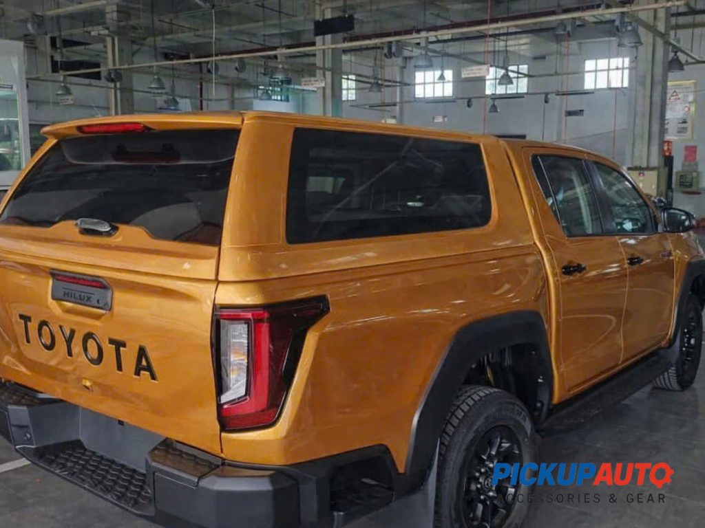 nắp thùng xe bán tải Hilux 2026