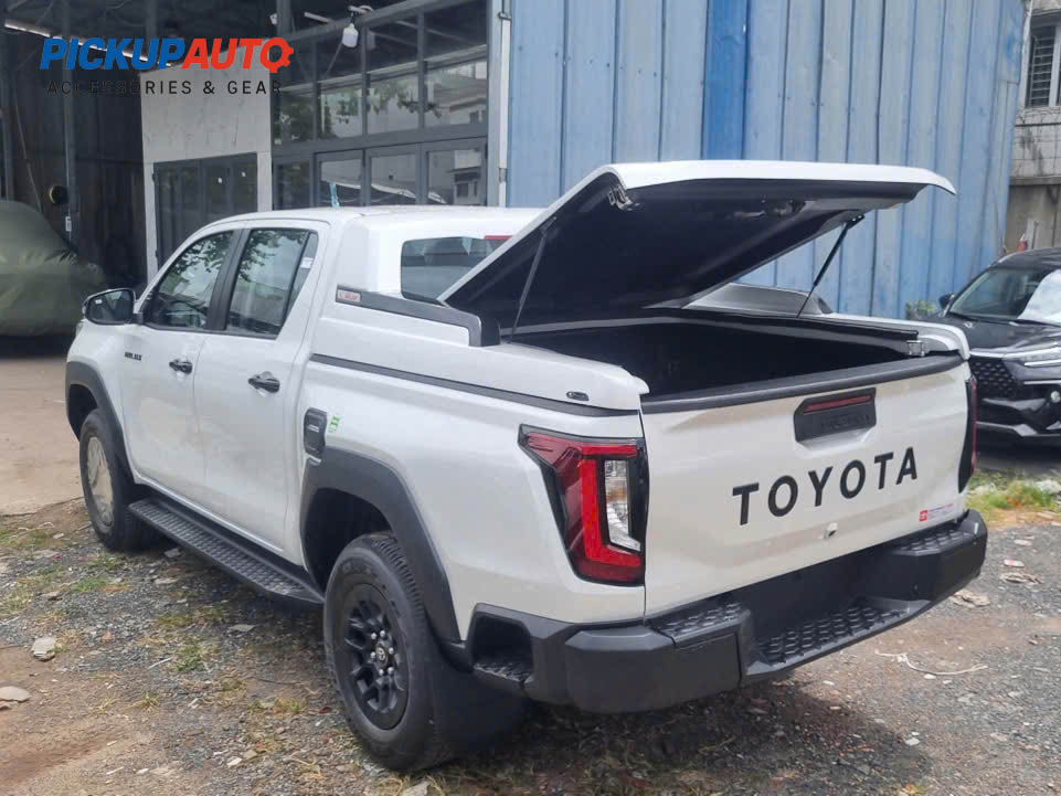 nắp thùng xe bán tải Hilux 2026
