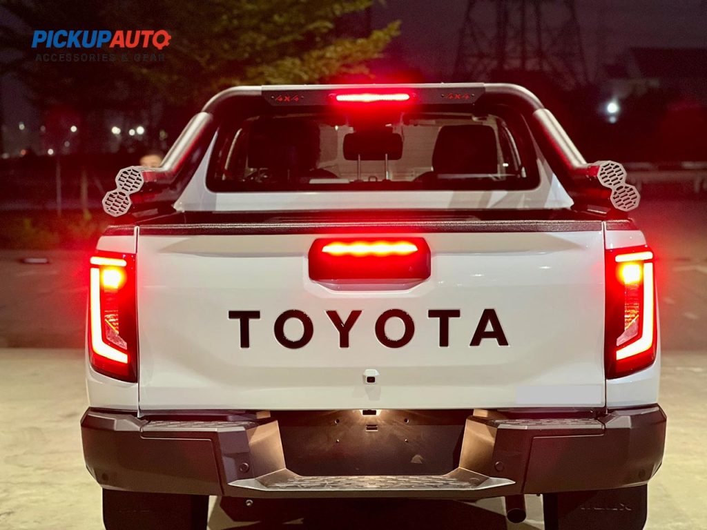 vai thể thao xe bán tải Hilux