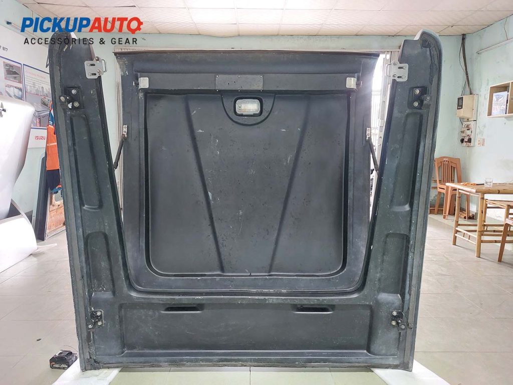 nắp thùng xe bán tải Ranger thanh lý